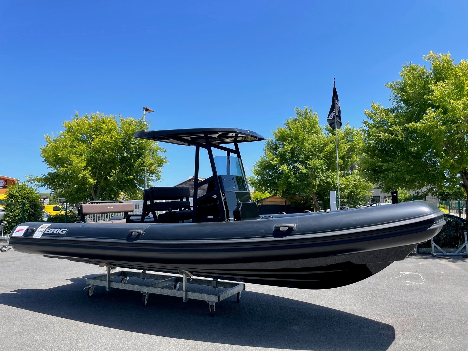 slider 14 Brig Navigator 24